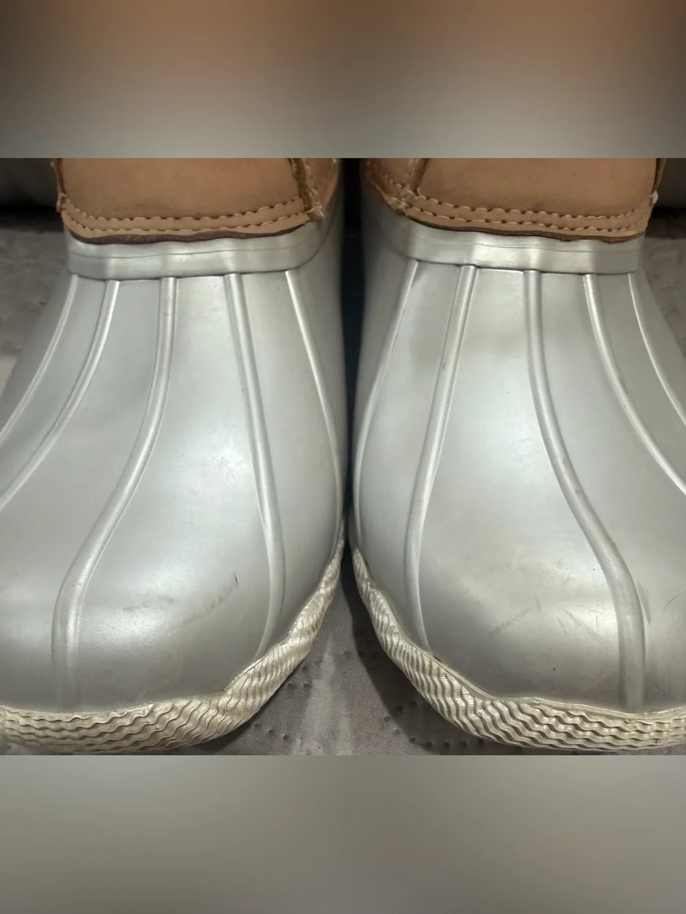 Sperry Saltwater Metallic Silver Tan Duck Boots Women’s Size 9